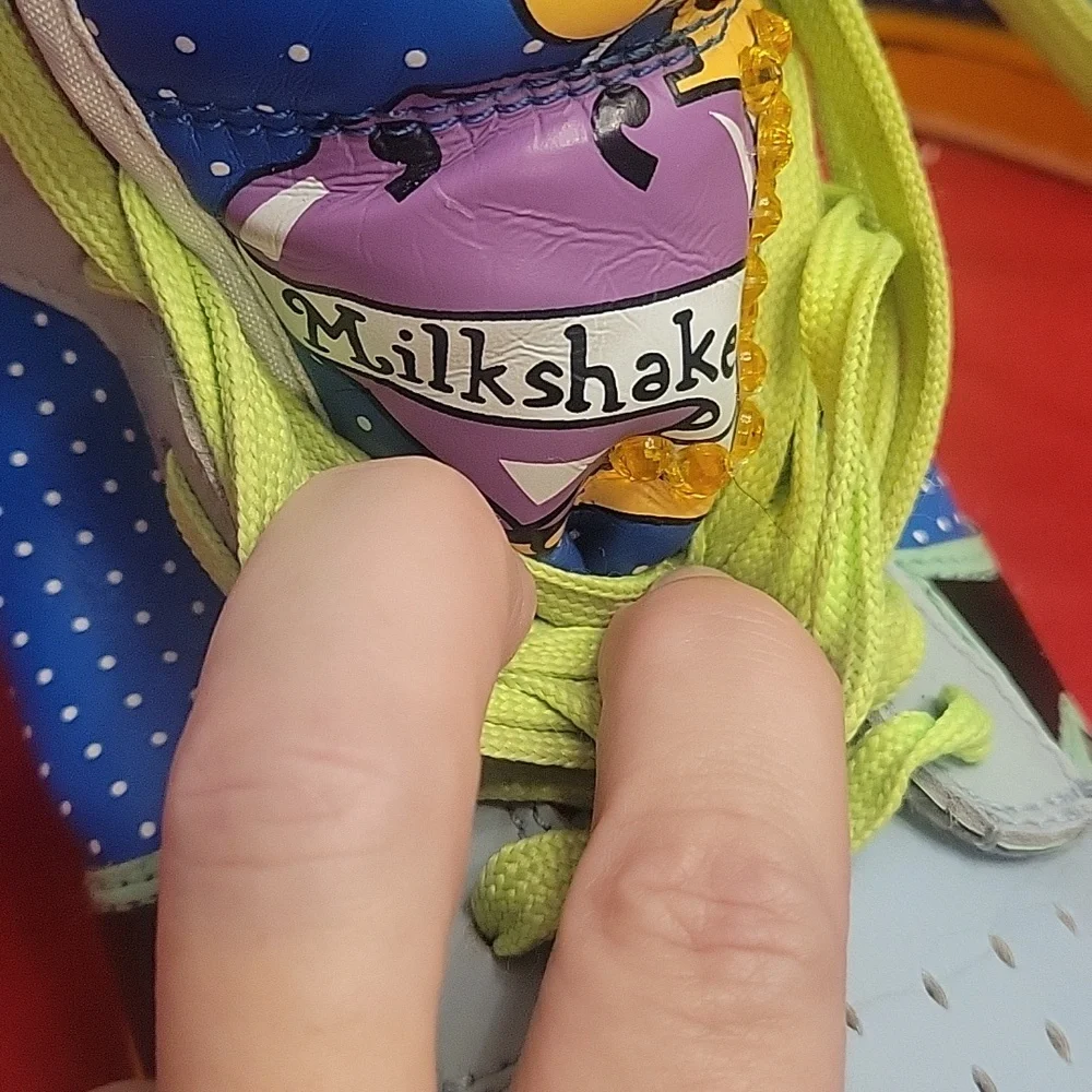 *RARE* Colorful Betty Boop Toon High-Top Sneakers - Picture 3 of 11